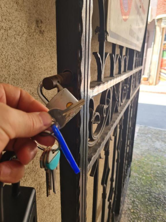 При Галя / Прекрасен Апартамент В Тих Квартал Várna Kültér fotó